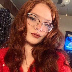 Meet your Posher, Selena